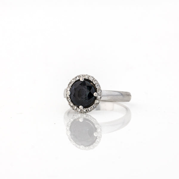 Weißgoldring mit Brillanten & Safir