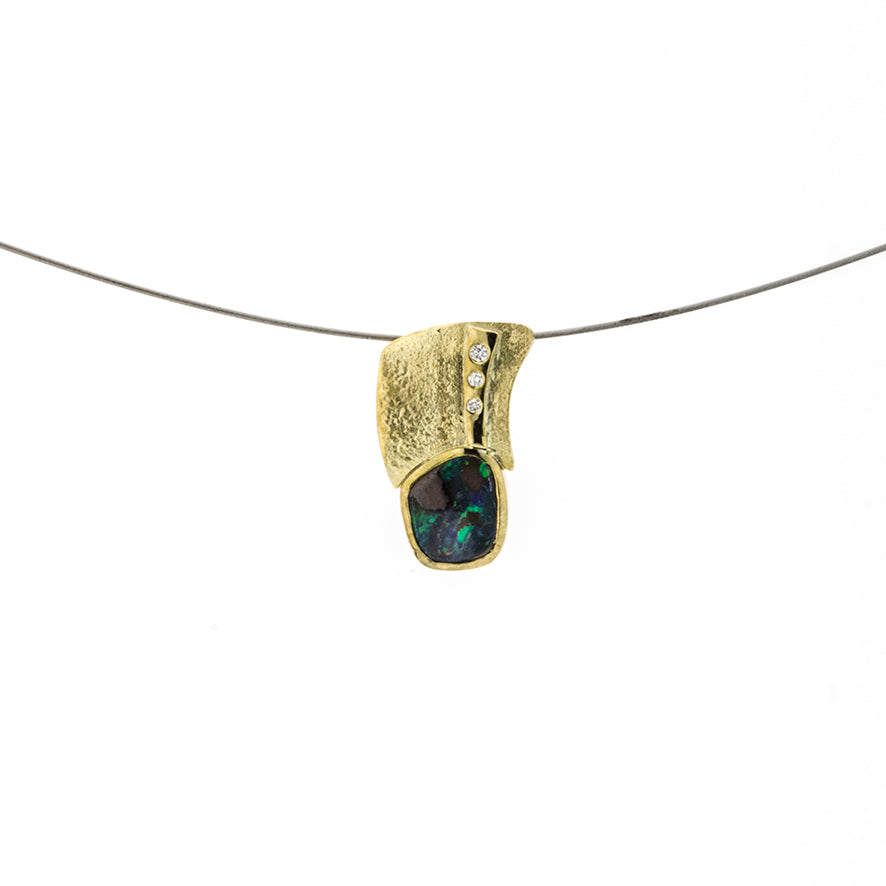 Anhänger 'Lava' | Boulderopal (petrol) & Brillanten | 585 Gelbgold