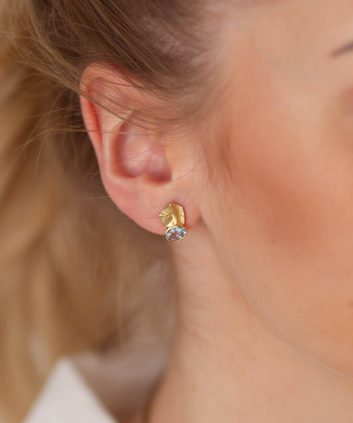 Ohrstecker 'Gefaltet' | Aquamarine | 585 Gelbgold