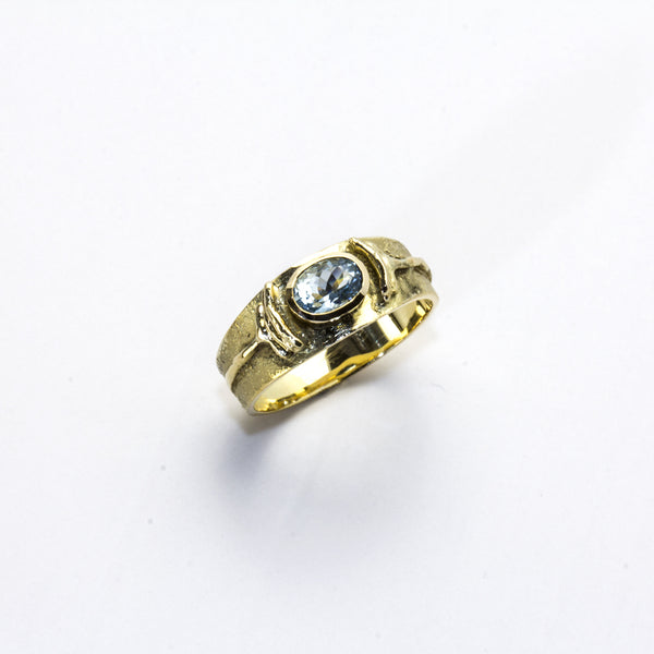 Gelbgoldring mit Aquamarin