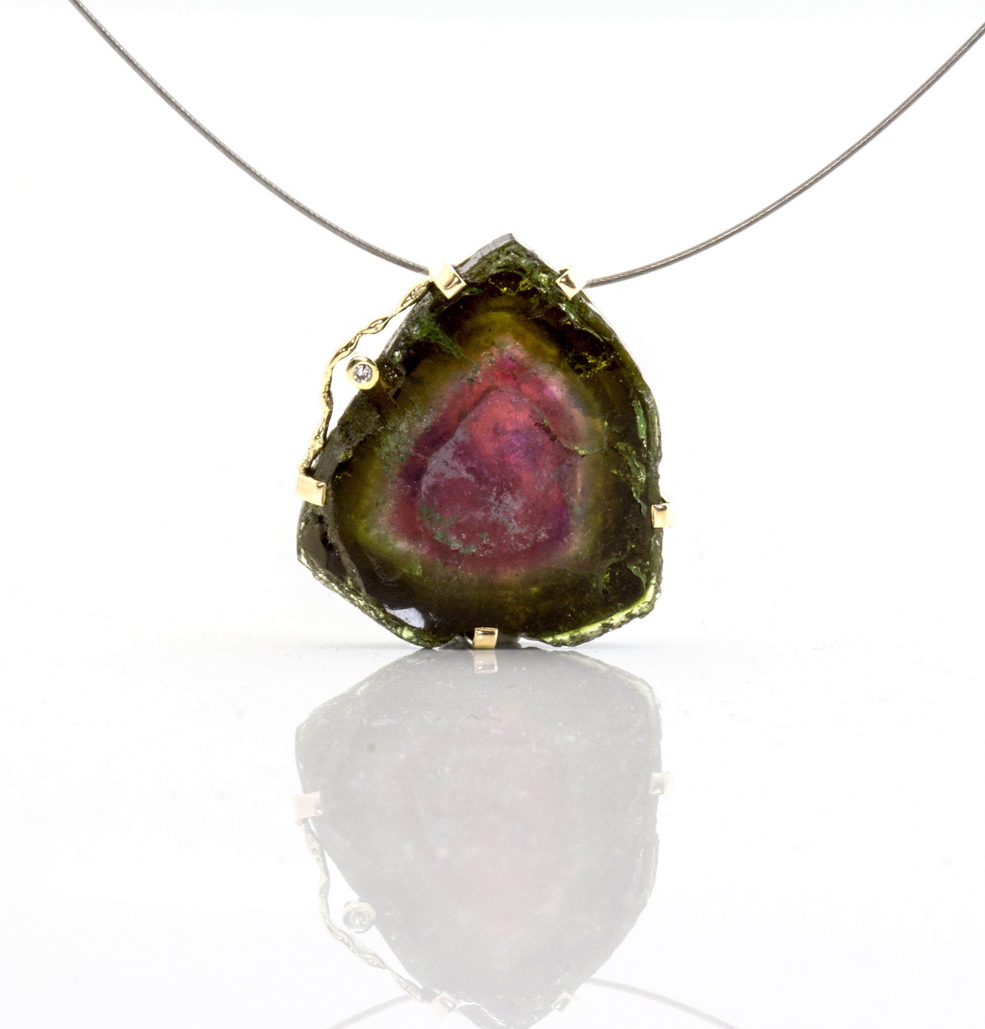Anhänger aus Gelbgold mit Turmalin und Brillant