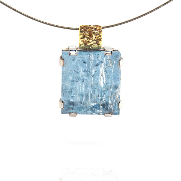 Anhänger aus Weiß- und Gelbgold mit Aquamarin
