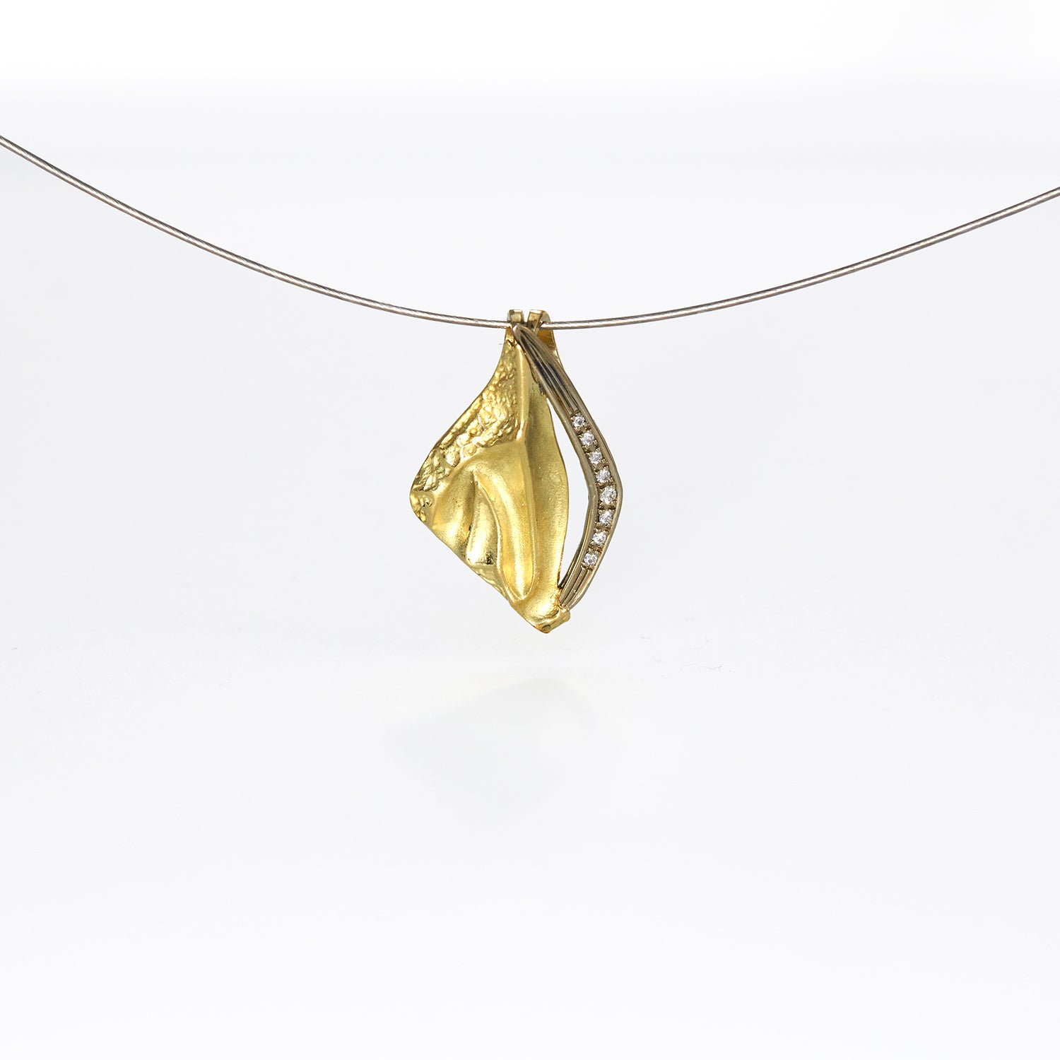 Anhänger aus Gelb- und Weißgold mit Brillanten
