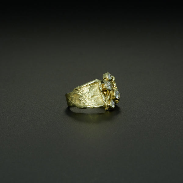 Gelbgoldring mit Brillanten