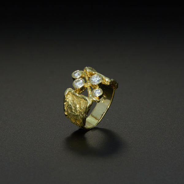 Gelbgoldring mit Brillanten
