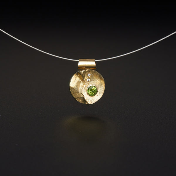 Anhänger 'Berge' aus Gelbgold mit Turmalin und Brillanten