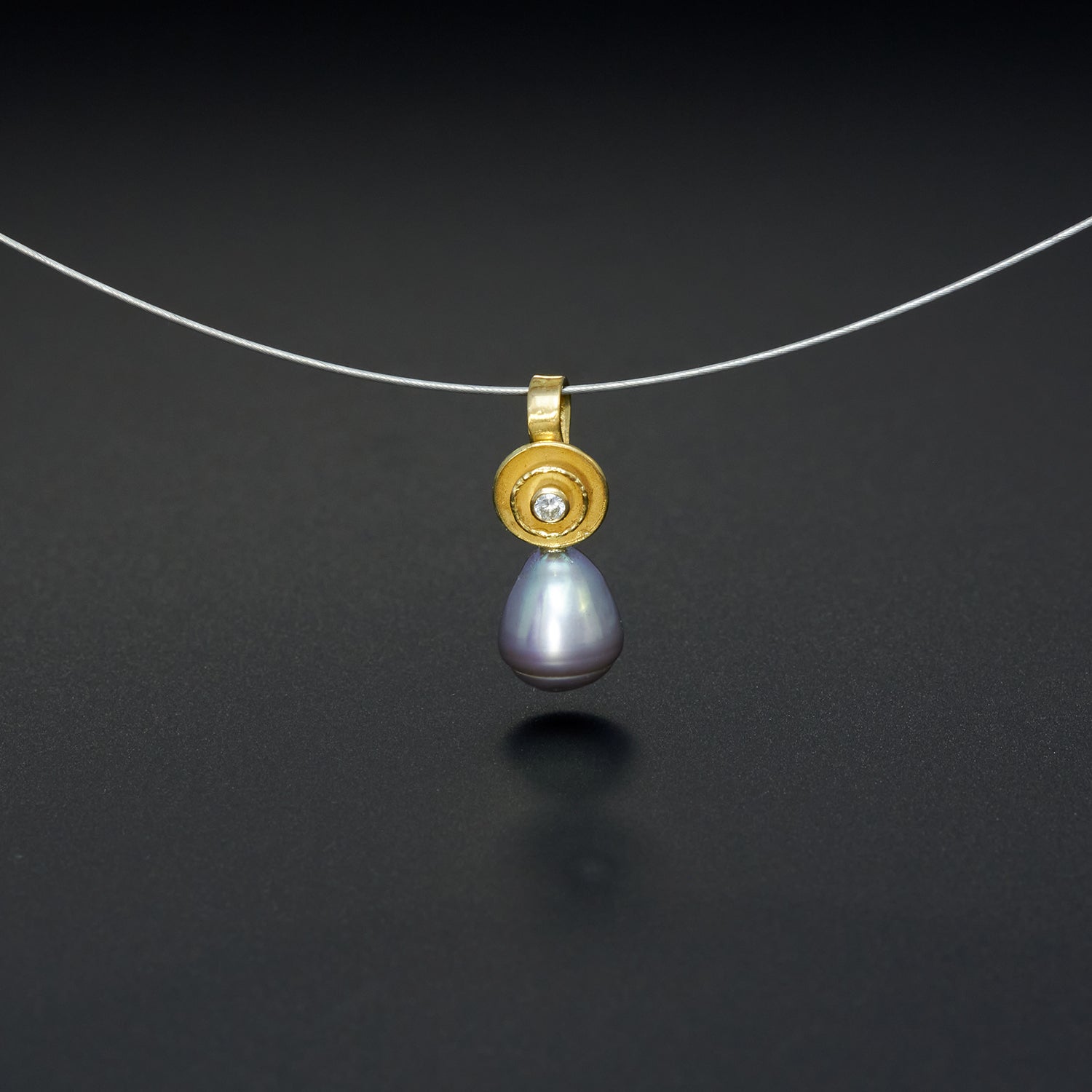 Anhänger 'Schalen' mit Tahitiperle, aus Gelbgold