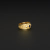 Ring aus Gelbgold mit Safir und Brillanten