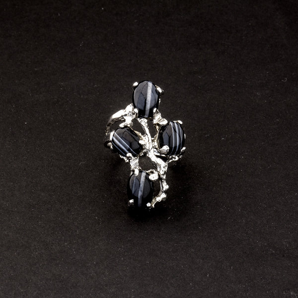 Ring mit Achat aus Weißgold
