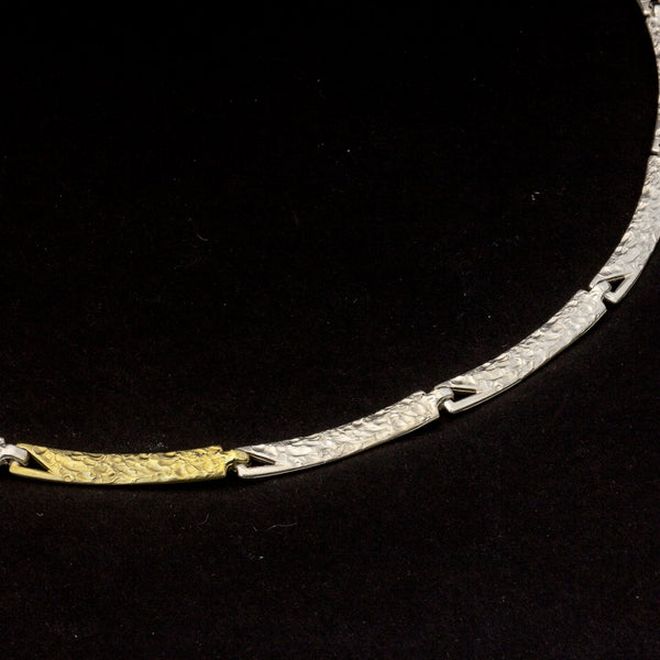Kette 'Lava' aus Sterling Silber mit einem Gelbgoldteil