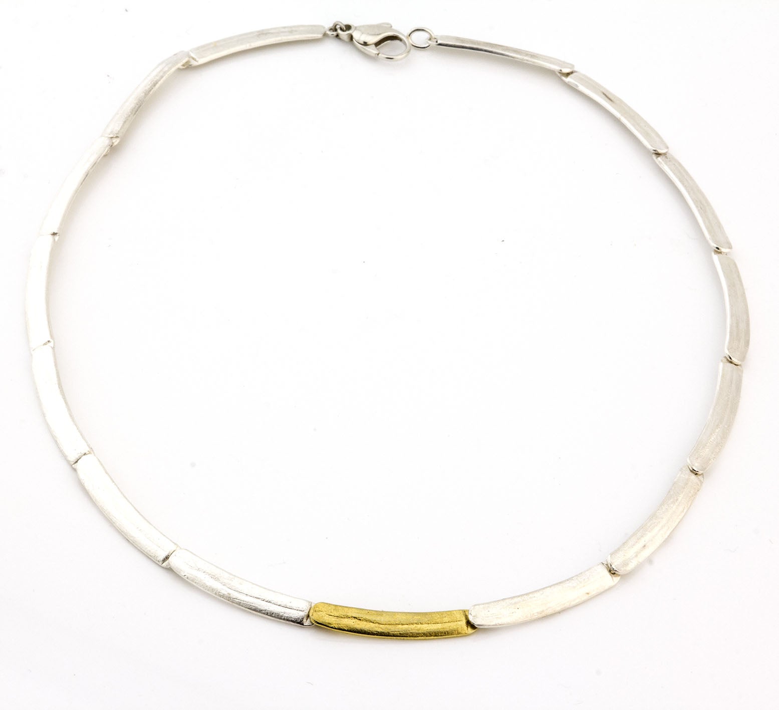 Kette aus Sterling Silber mit einem Gelbgoldteil