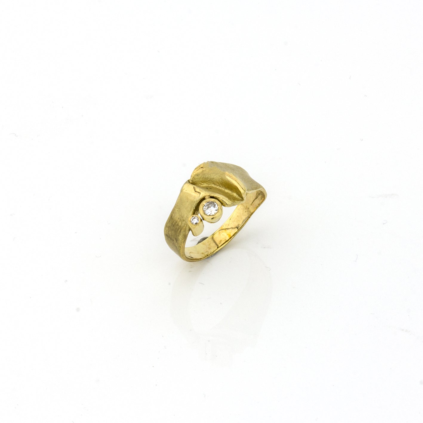 Ring aus Gelbgold mit Brillanten