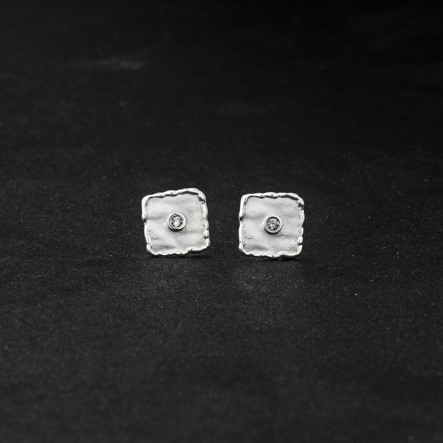Ohrstecker 'Lava' aus Sterling Silber mit Brillant