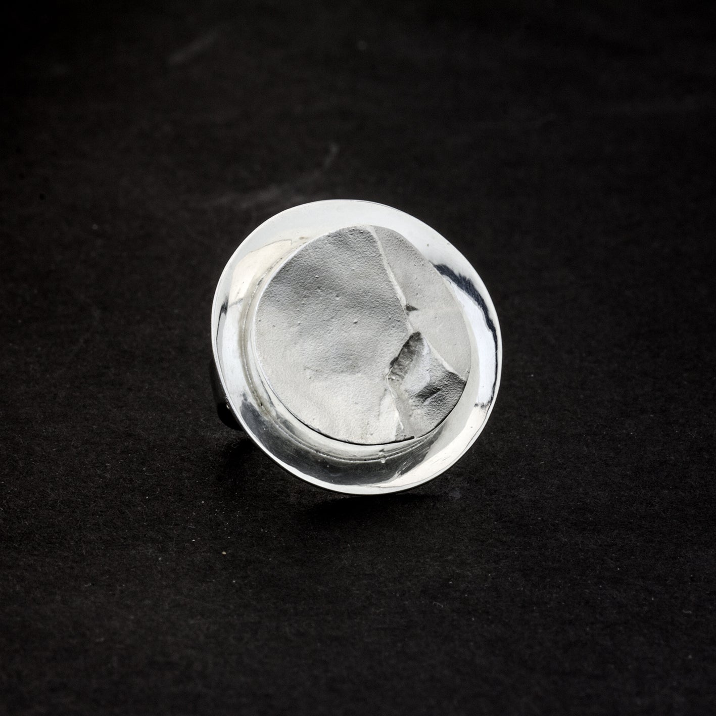 Ring 'Berge' mit Rand aus Sterling Silber