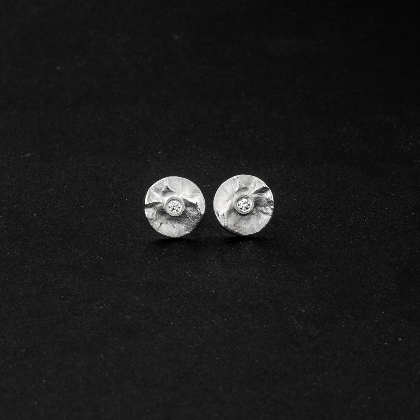 Ohrstecker 'Berge' aus Sterling Silber mit Brillant